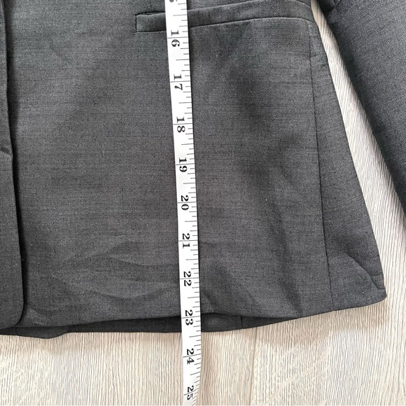 Theory Women's Grey Blazer Size 4 - Picture 7 of 11